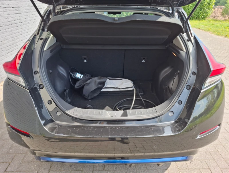 Nissan Leaf  62 kWh Tekna Най-високо ниво оборудване  НОВ ВНОС, снимка 15 - Автомобили и джипове - 50277932