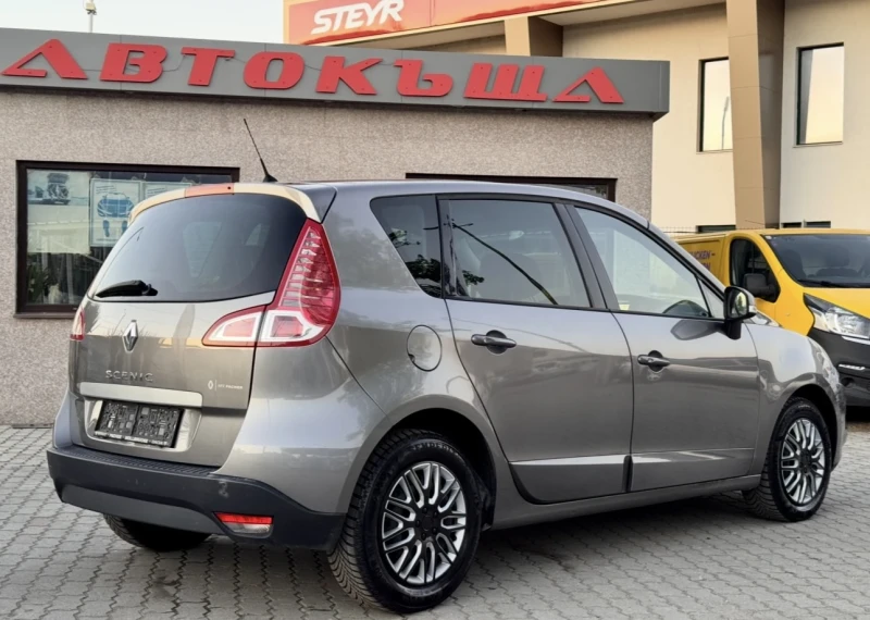 Renault Scenic 1.5 DCI, снимка 4 - Автомобили и джипове - 51598371