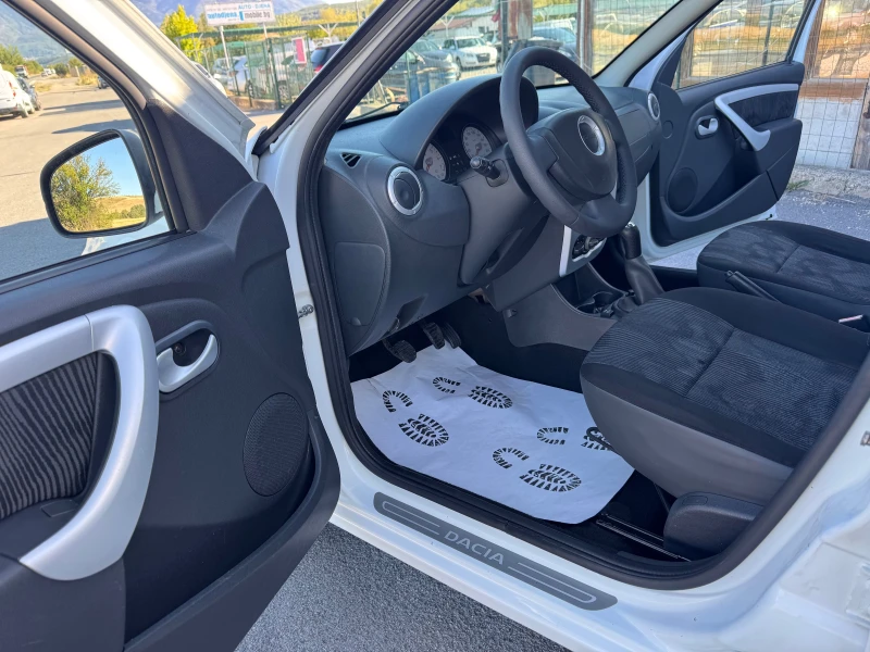Dacia Sandero 1.4i-ГаЗ, снимка 8 - Автомобили и джипове - 51771533
