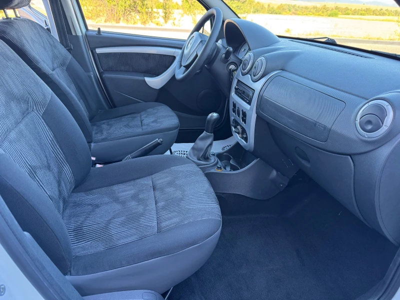 Dacia Sandero 1.4i-ГаЗ, снимка 10 - Автомобили и джипове - 51771533