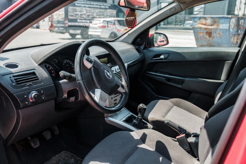 Opel Astra, снимка 5 - Автомобили и джипове - 52007768