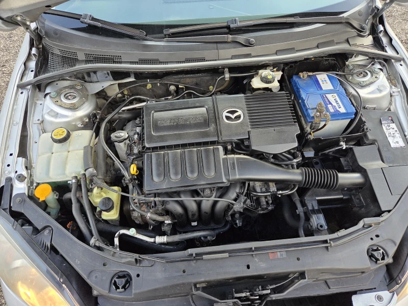Mazda 3 1, 6 benzin 115 hp, снимка 15 - Автомобили и джипове - 53263827