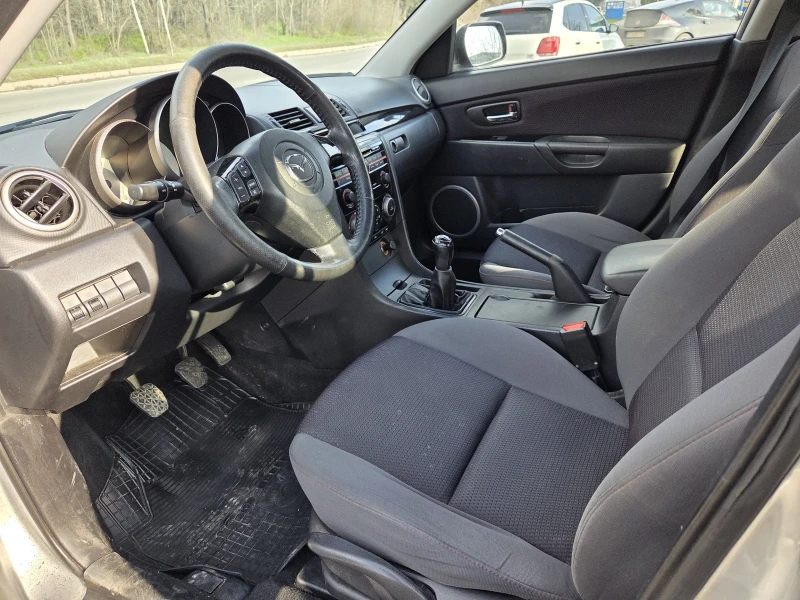 Mazda 3 1, 6 benzin 115 hp, снимка 10 - Автомобили и джипове - 53263827