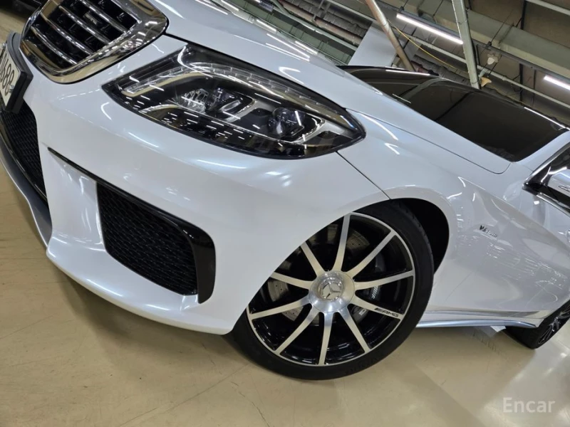 Mercedes-Benz S 63 AMG, снимка 2 - Автомобили и джипове - 53413734