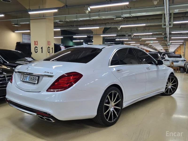 Mercedes-Benz S 63 AMG, снимка 9 - Автомобили и джипове - 53413734