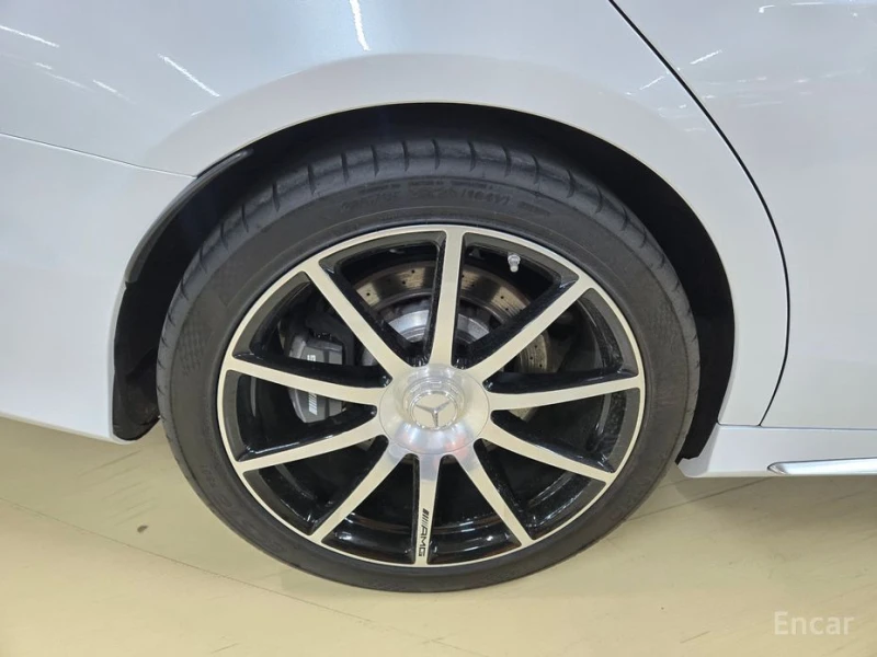 Mercedes-Benz S 63 AMG, снимка 8 - Автомобили и джипове - 53413734