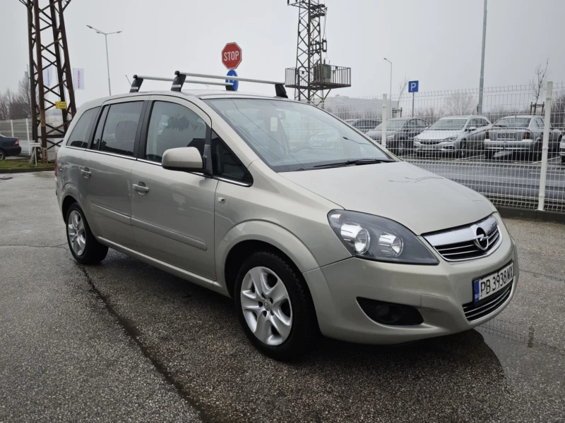 Opel Zafira 1.8 140 6+ 1 ПЕРФЕКТЕН , снимка 14 - Автомобили и джипове - 53419106