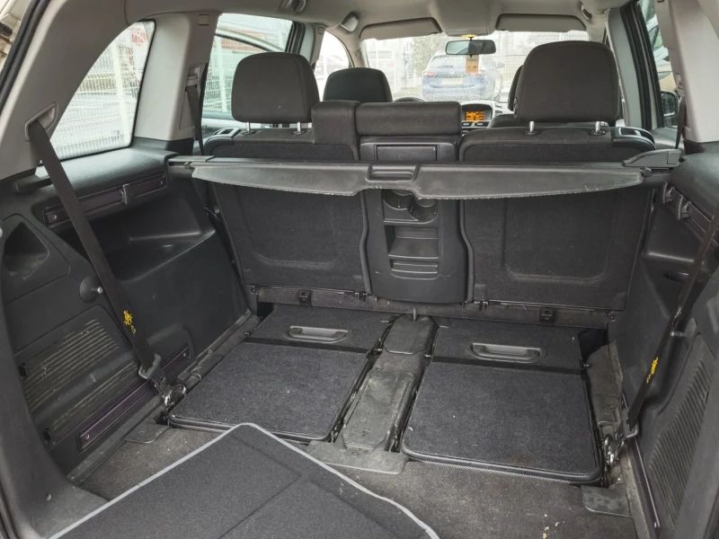 Opel Zafira 1.8 140 6+ 1 ПЕРФЕКТЕН , снимка 16 - Автомобили и джипове - 53419106