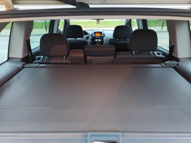 Opel Zafira 1.8 140 6+ 1 ПЕРФЕКТЕН , снимка 10 - Автомобили и джипове - 53419106