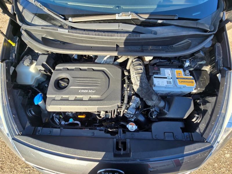 Kia Rio 1.4CRDI NAVI/LED, снимка 9 - Автомобили и джипове - 53445066