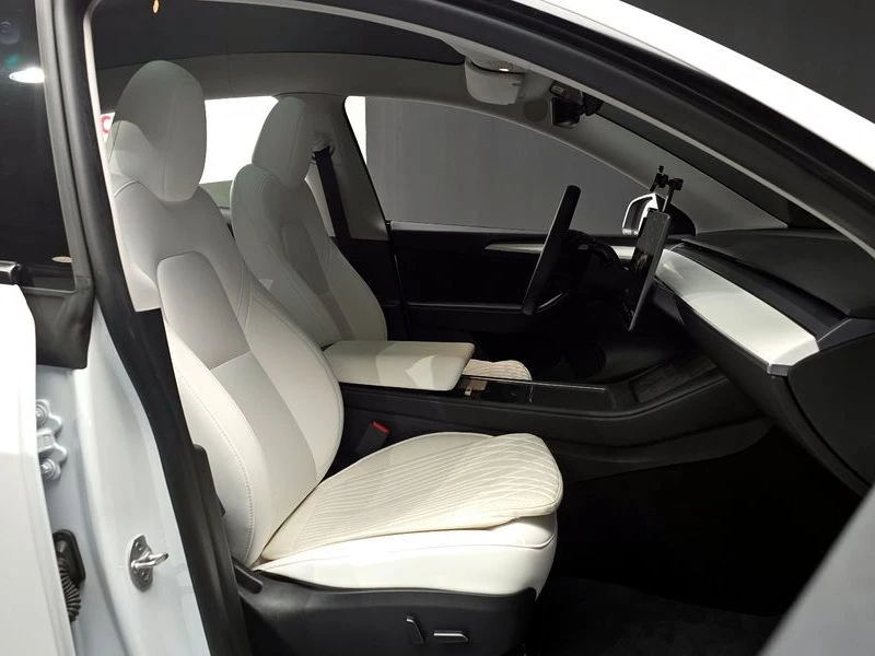 Tesla Model Y Long Range AWD| 514к.с., снимка 10 - Автомобили и джипове - 56007977