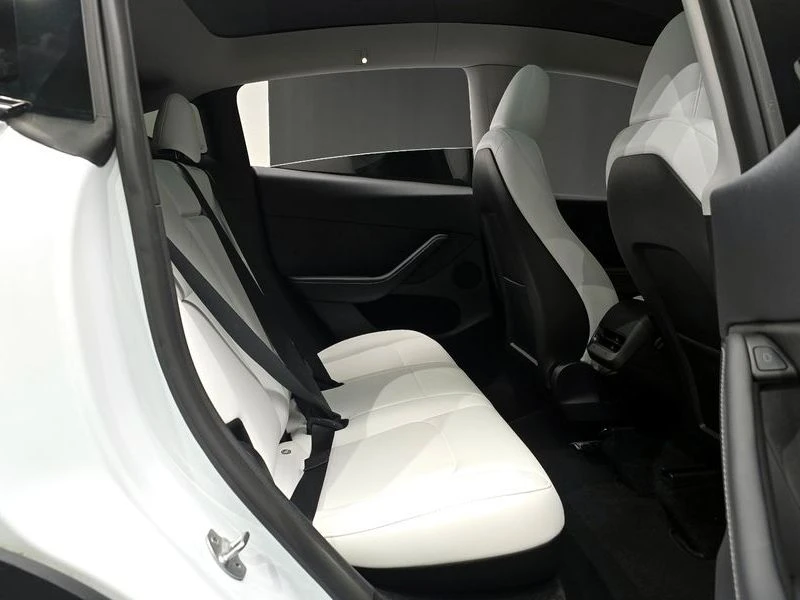 Tesla Model Y Long Range AWD| 514к.с., снимка 12 - Автомобили и джипове - 56007977