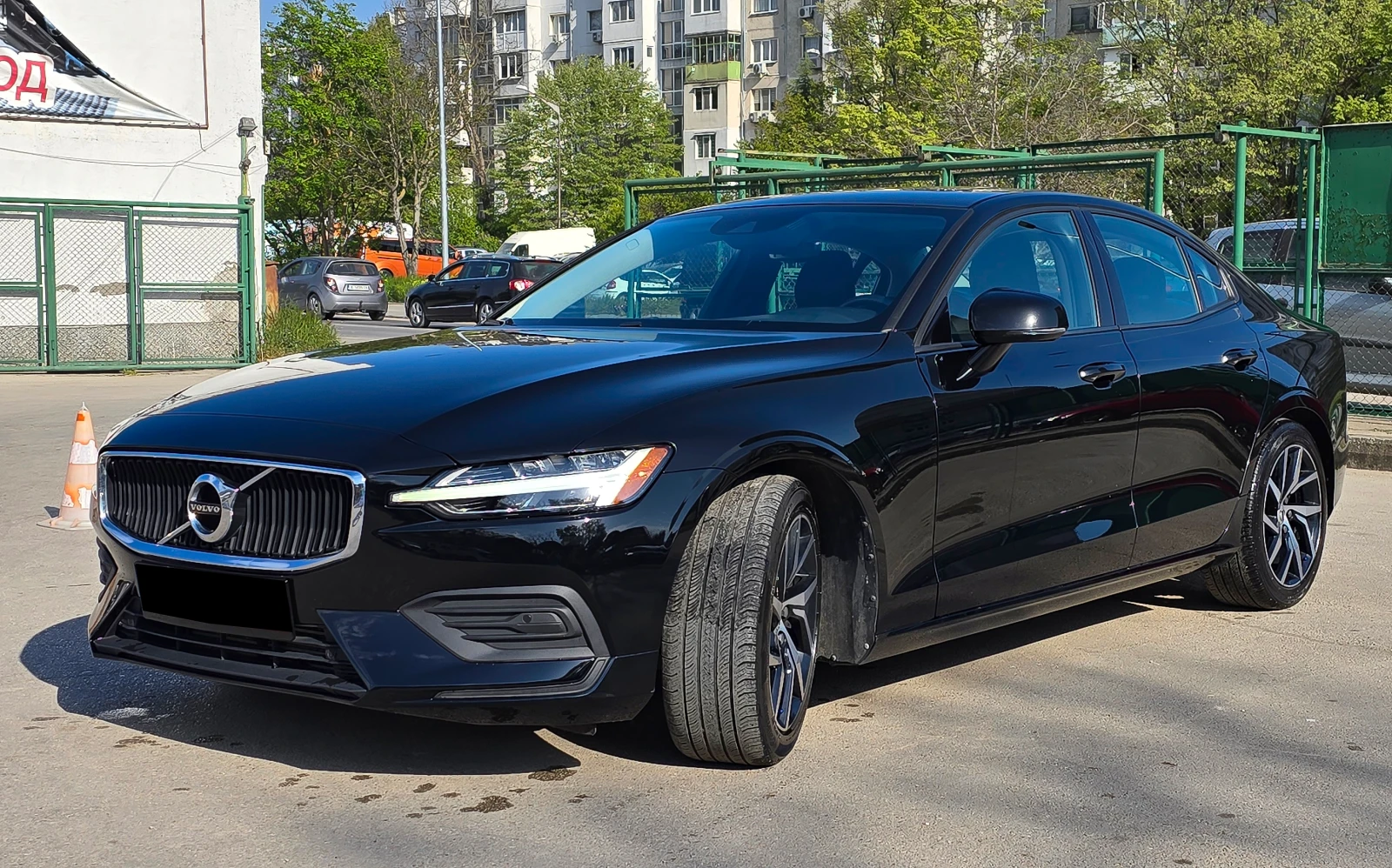 Volvo S60 T5 MOMENTUM 258кс - изображение 3