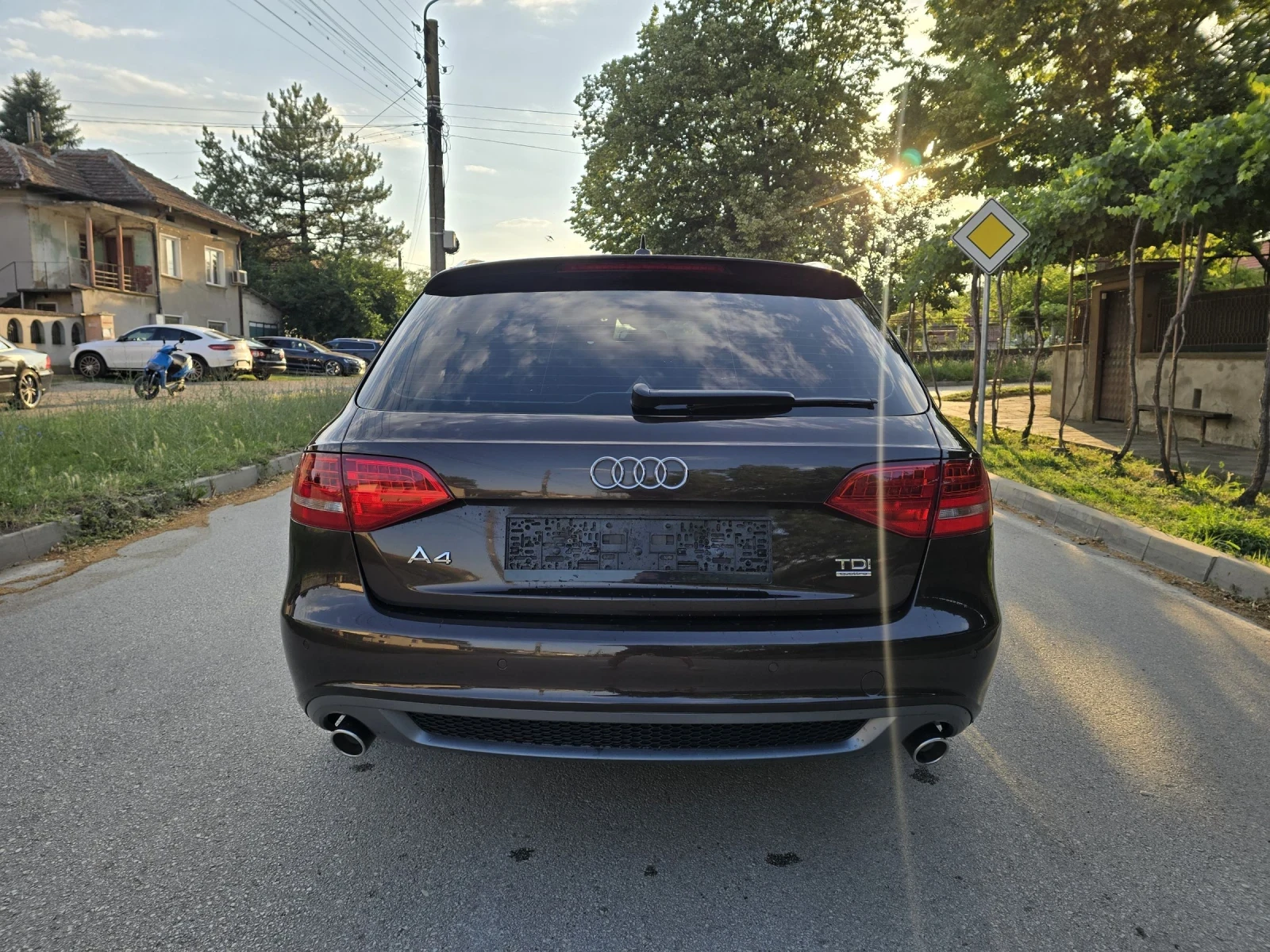Audi A4 3.0TDI 239к.с S-LINE PLUS Quattro FULL  - изображение 6