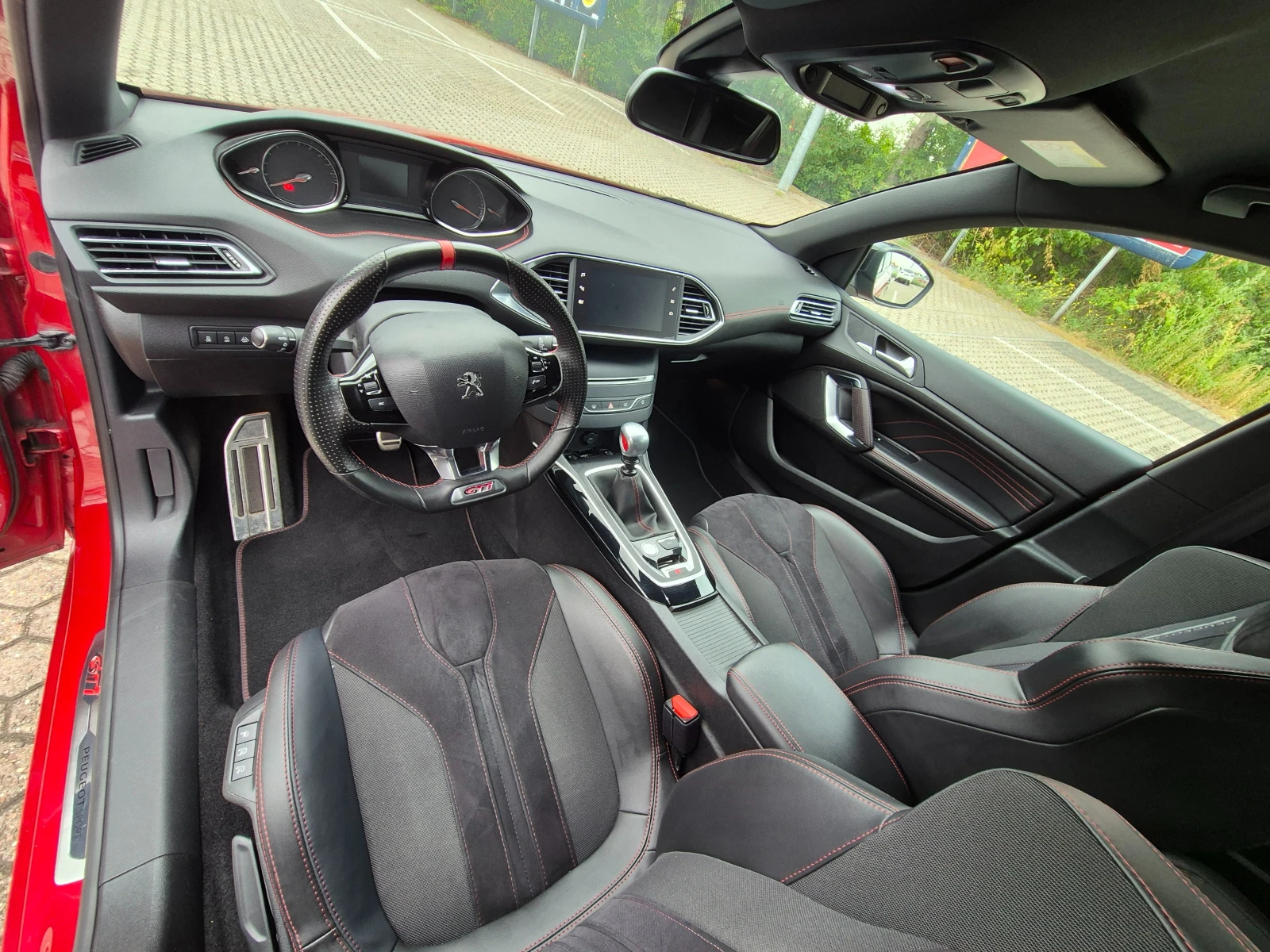 Peugeot 308 GTi | Mobile.bg   12