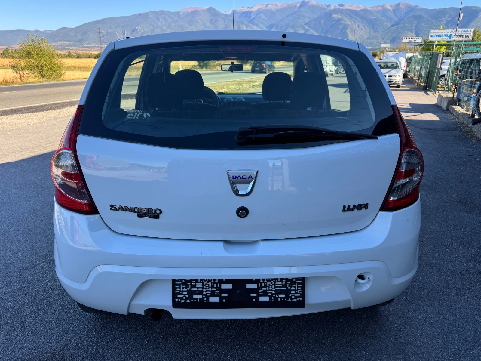 Dacia Sandero 1.4i-ГаЗ - изображение 5