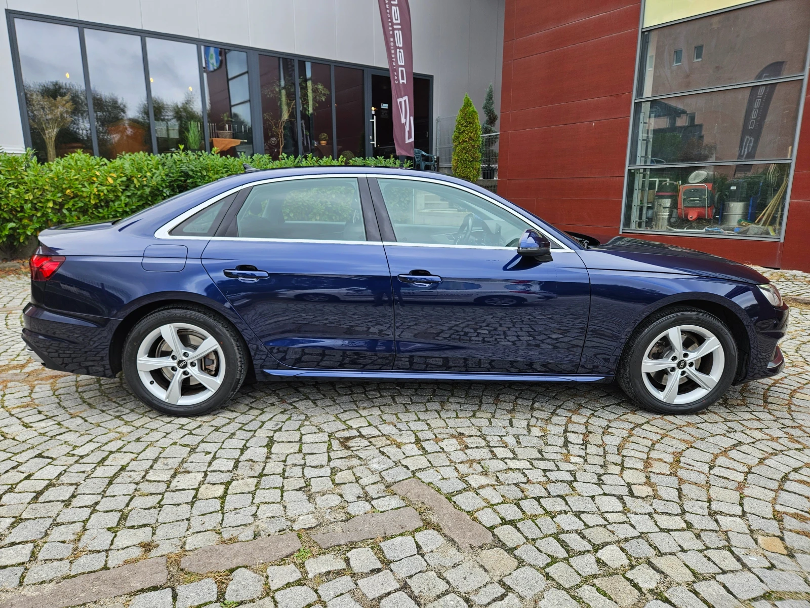 Audi A4 2.0 Mild Hybrid ПЕРФЕКТЕН НАПЪЛНО ОБСЛУЖЕН  - изображение 3