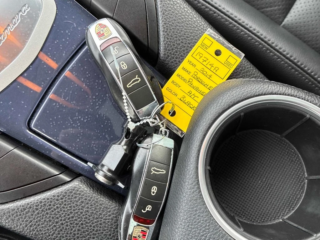 Porsche Panamera * 4dr HB * CARFAX * БЕЗ ПЪРВОНАЧАЛНА ВНОСКА - изображение 10