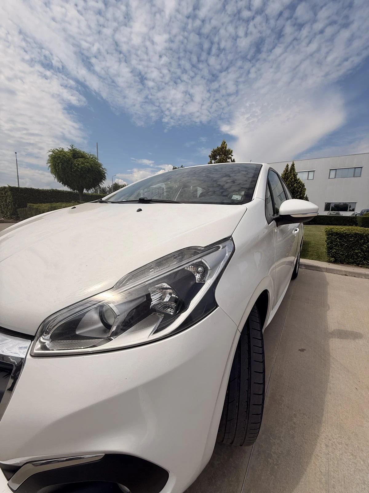 Peugeot 208, снимка 14 - Автомобили и джипове - 53893327