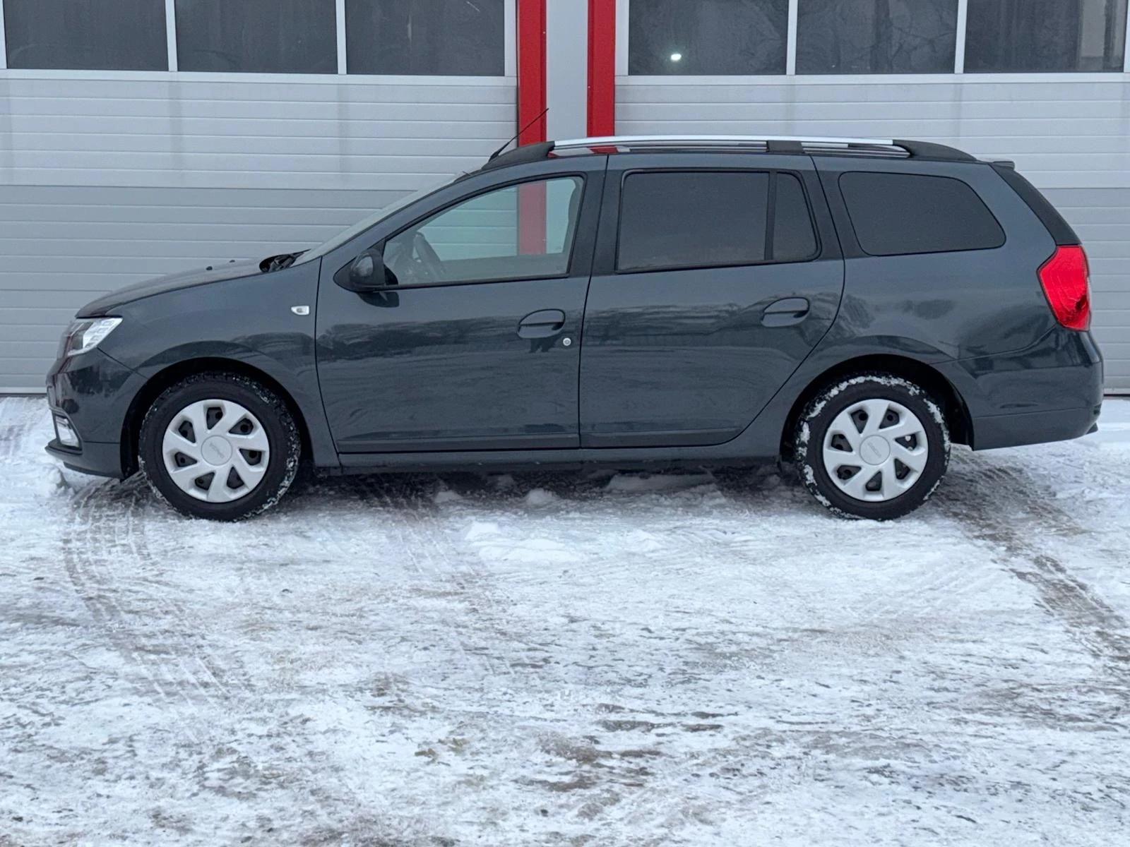 Dacia Lodgy 0.9I NAVI KLIMATIK EVRO 6B ЛИЗИНГ!!! - изображение 6