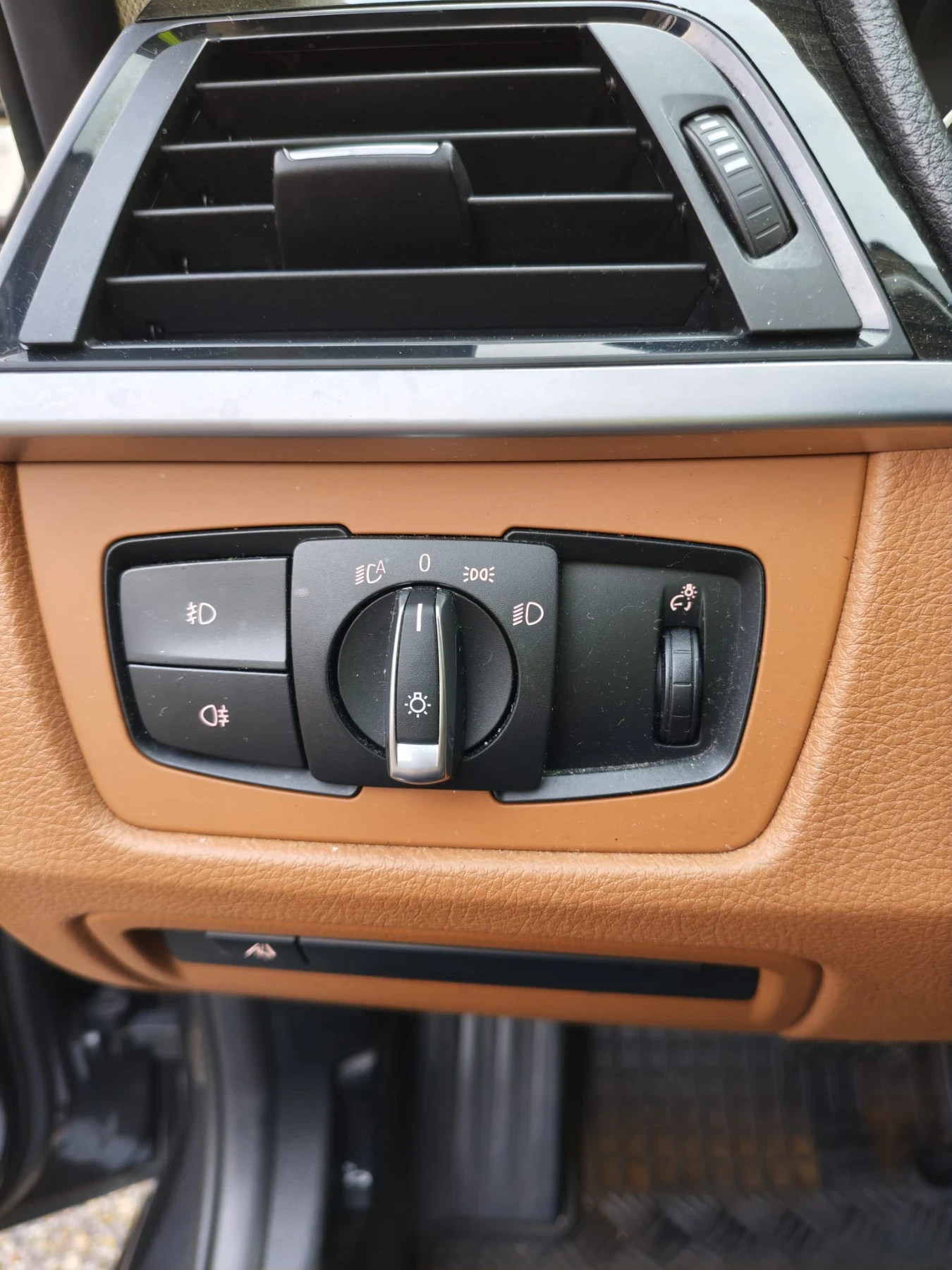 BMW 320, снимка 10 - Автомобили и джипове - 54168604