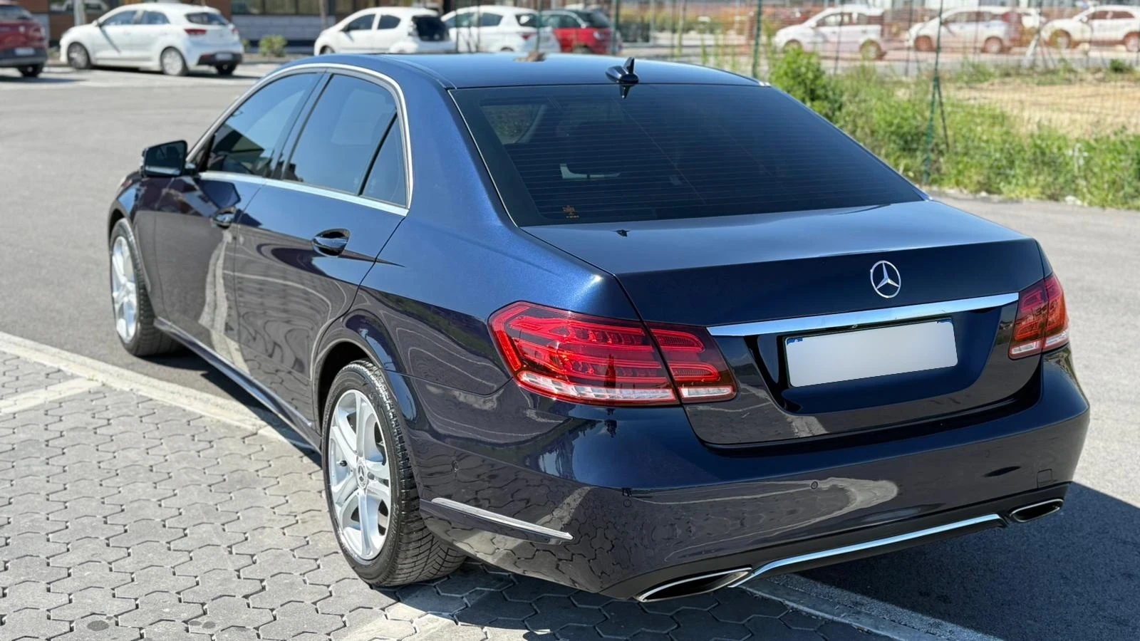 Mercedes-Benz E 350 BlueTEC 4Matic Automatic Premium, снимка 5 - Автомобили и джипове - 54215830