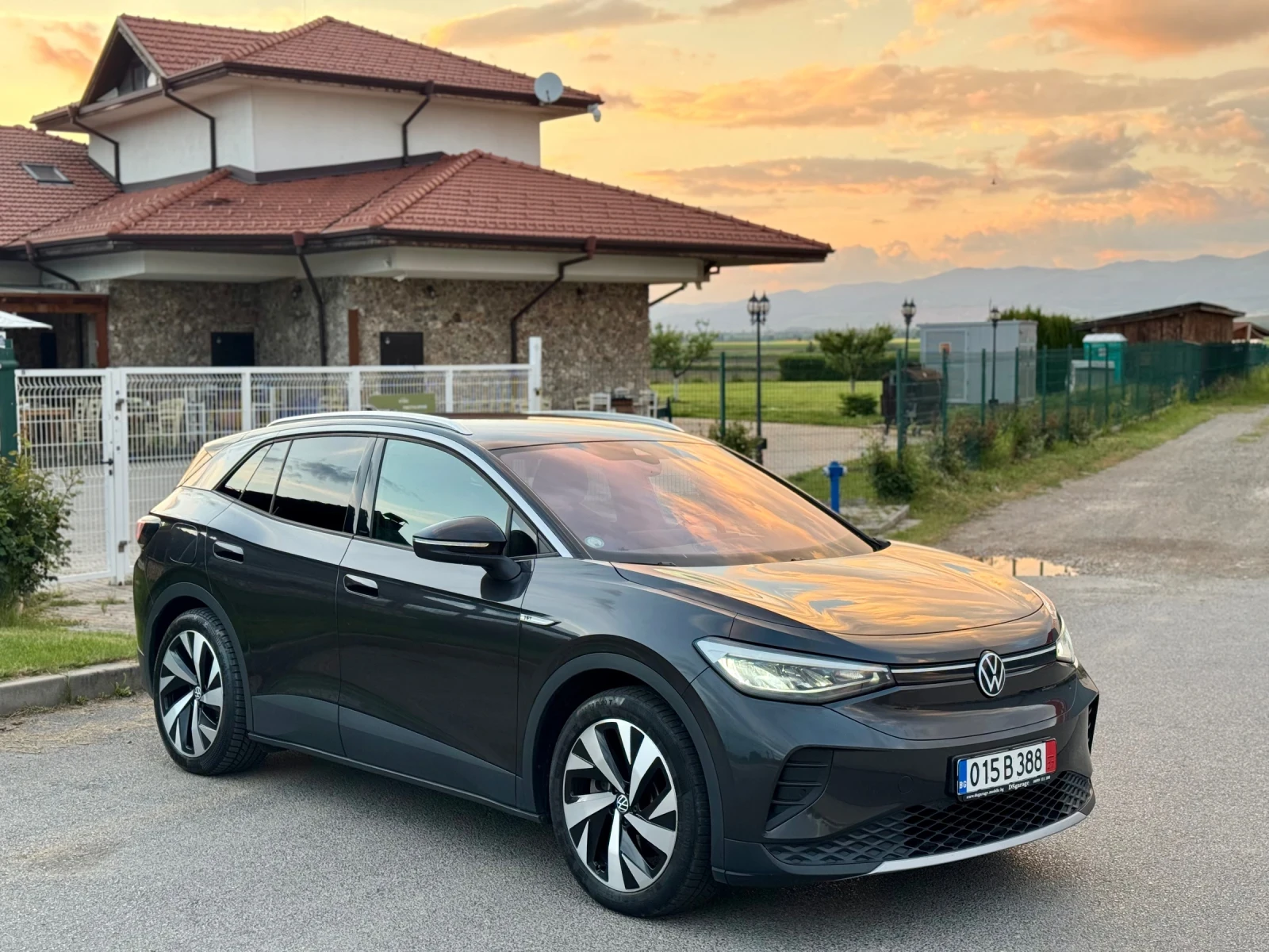 VW ID.4 82kw* FirstEdition* ACC* КАМЕРА* 90%SOH, снимка 13 - Автомобили и джипове - 54483490