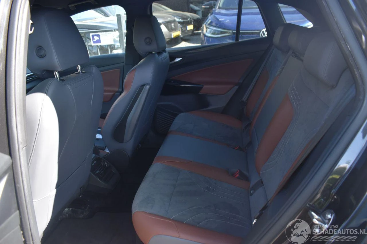 VW ID.4 82kw* FirstEdition* ACC* КАМЕРА* 90%SOH, снимка 8 - Автомобили и джипове - 54483490
