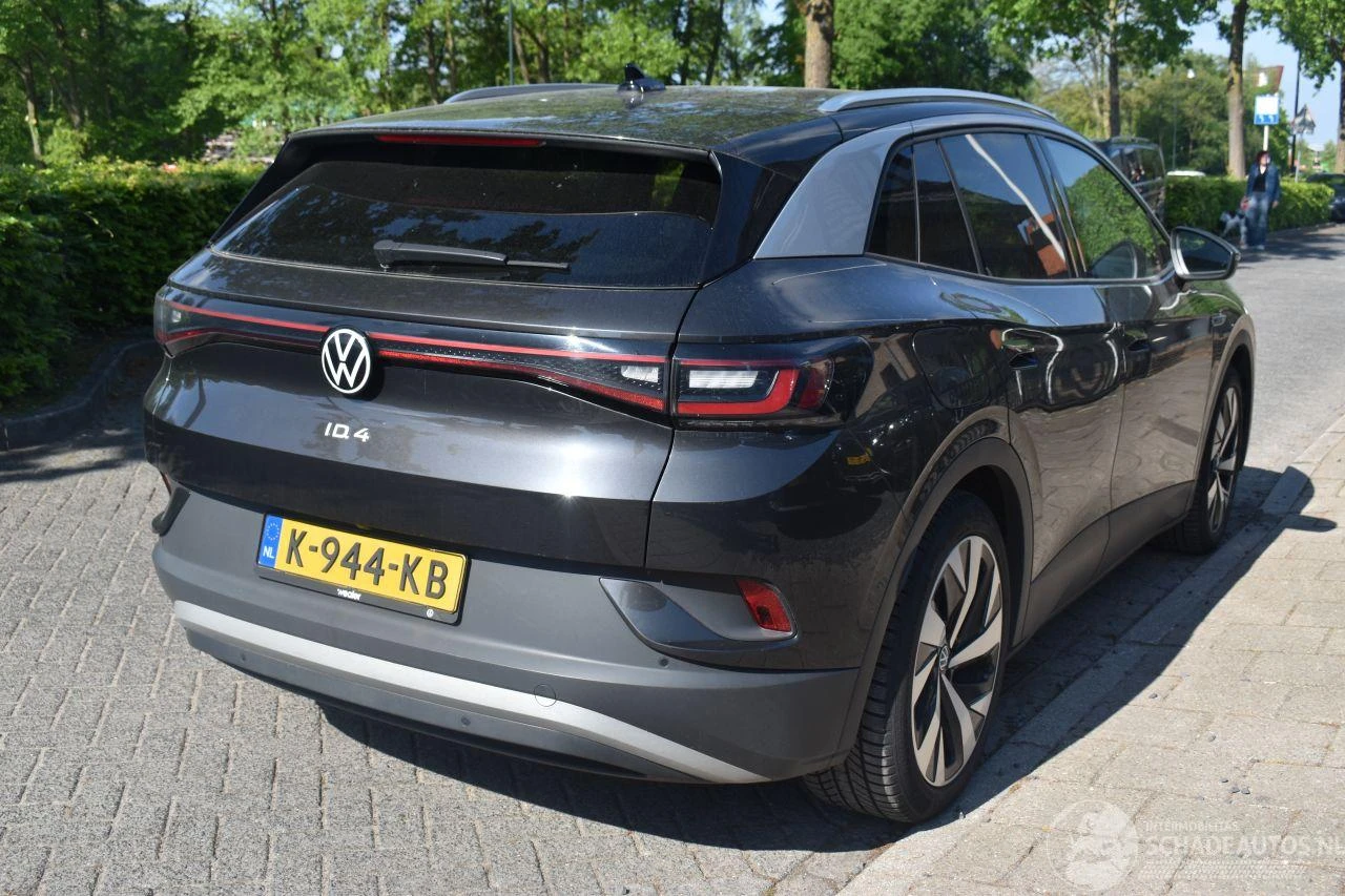 VW ID.4 82kw* FirstEdition* ACC* КАМЕРА* 90%SOH, снимка 2 - Автомобили и джипове - 54483490