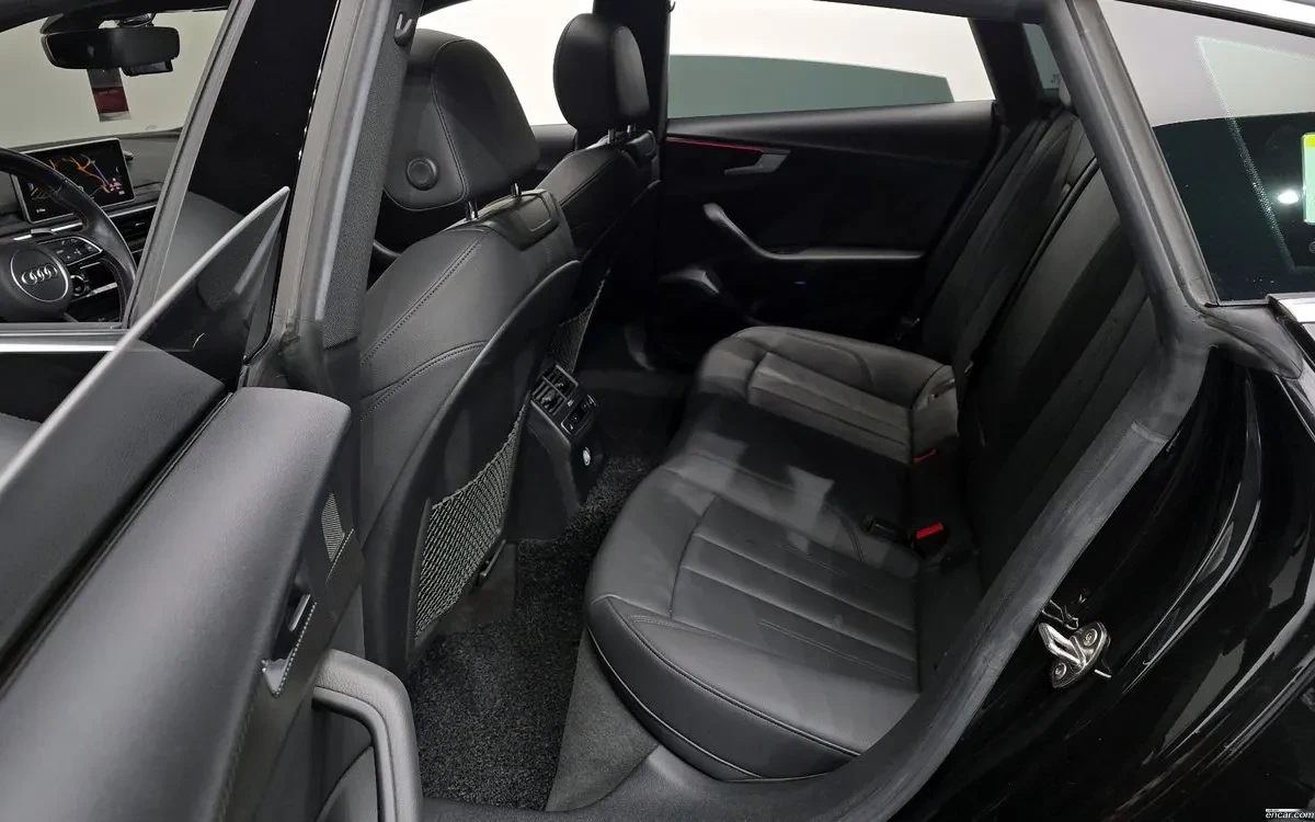 Audi A5 45 TFSI Quattro Premium Spotback, снимка 13 - Автомобили и джипове - 54775930