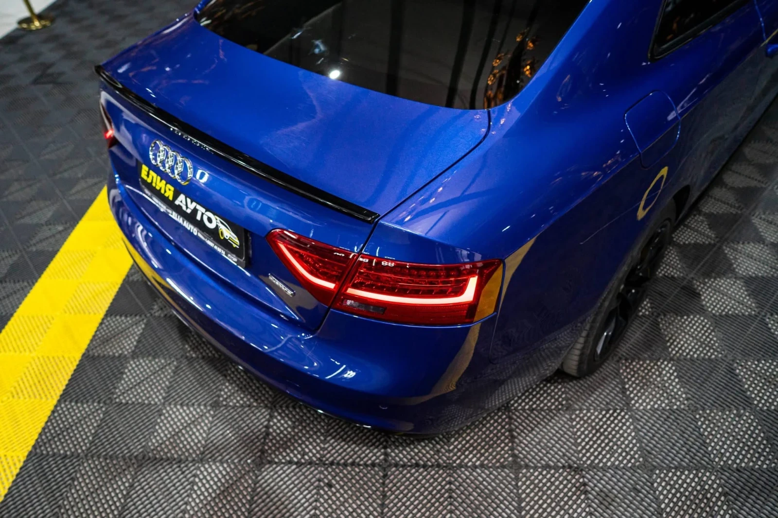 Audi A5 3.0TDI QUATTRO S LINE FACELIFT B&O ЛИЗИНГ 100%, снимка 9 - Автомобили и джипове - 55058563