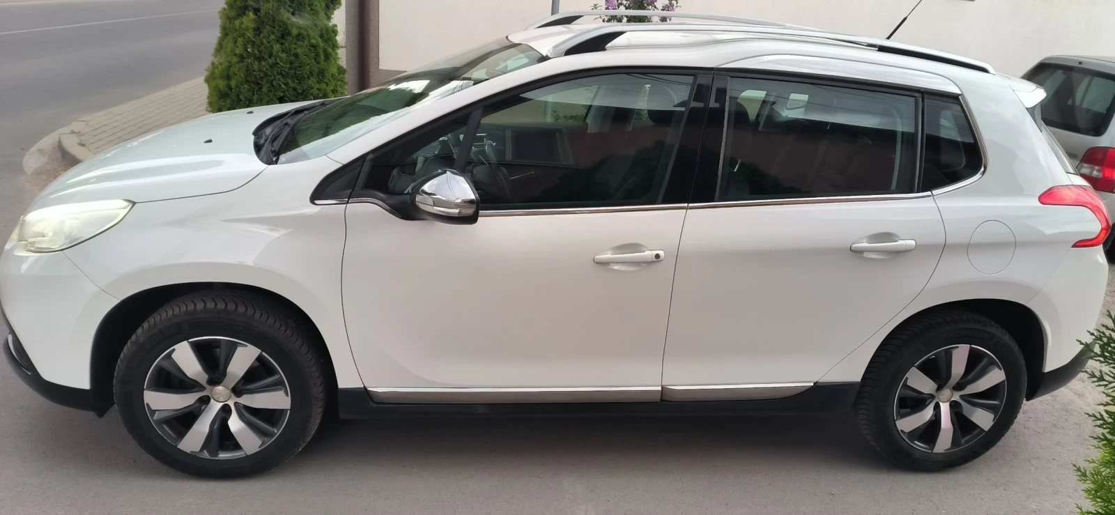 Peugeot 2008 1.6vti, снимка 3 - Автомобили и джипове - 55280975