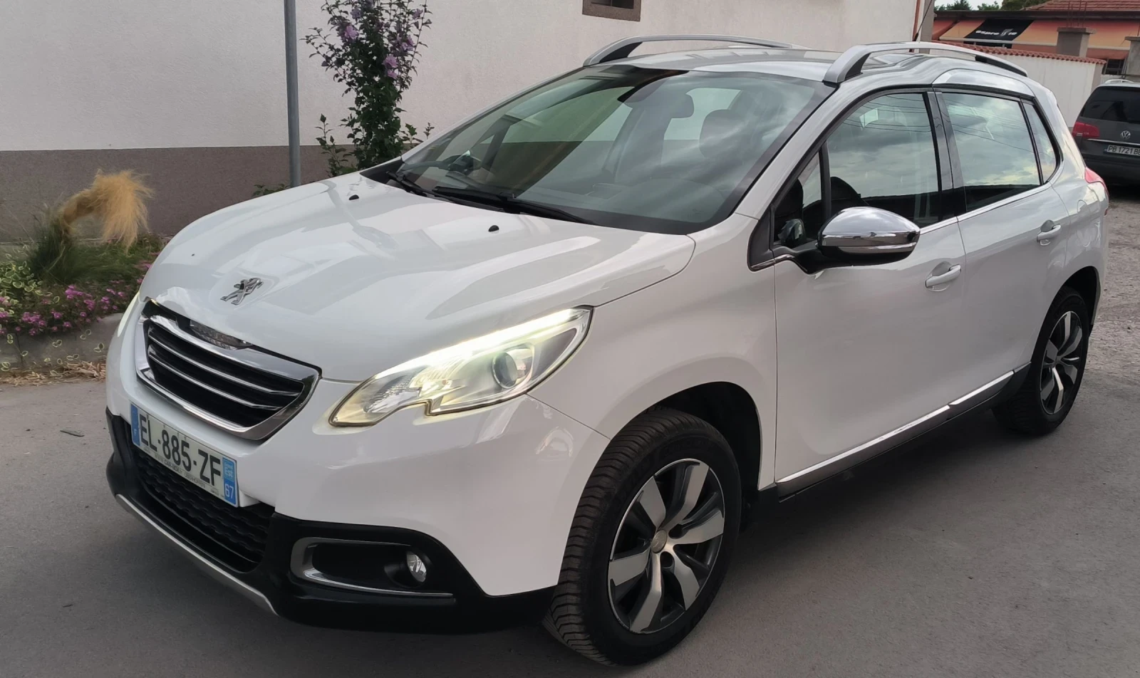 Peugeot 2008 1.6vti
