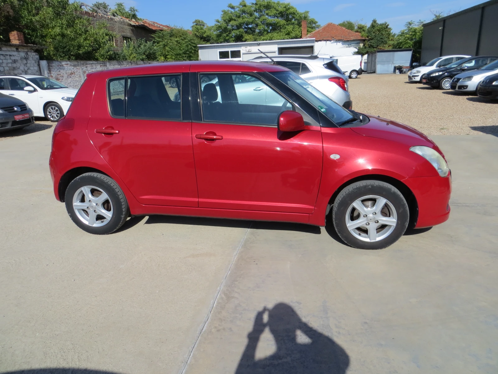 Suzuki Swift 1.3I-КЛИМА, снимка 3 - Автомобили и джипове - 55908270