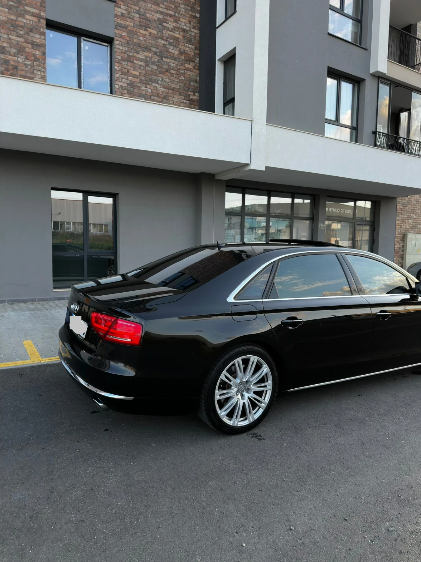 Audi A8 БЕЗ АНАЛОГ!, снимка 2 - Автомобили и джипове - 56417146