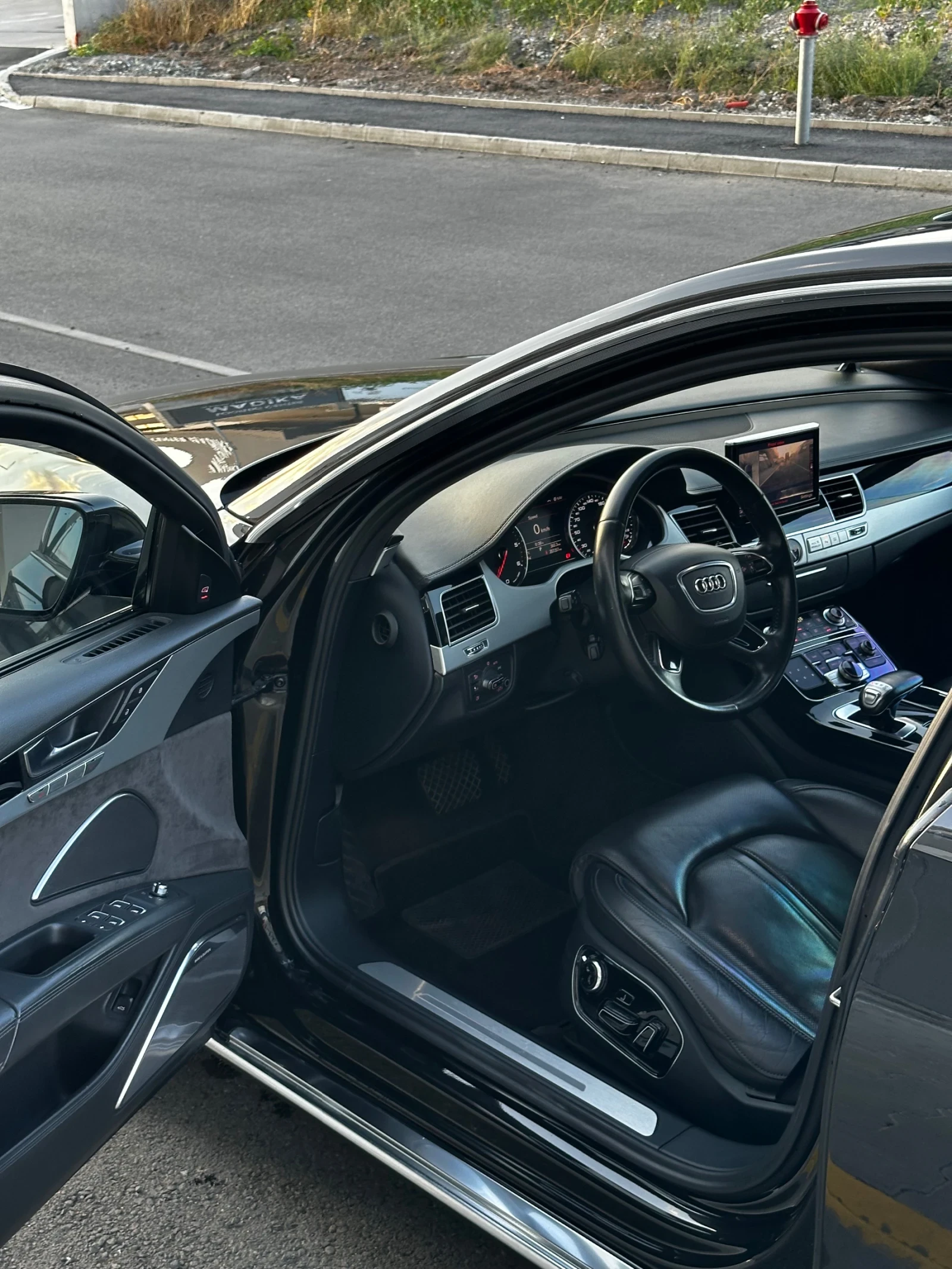 Audi A8 БЕЗ АНАЛОГ!, снимка 5 - Автомобили и джипове - 56417146