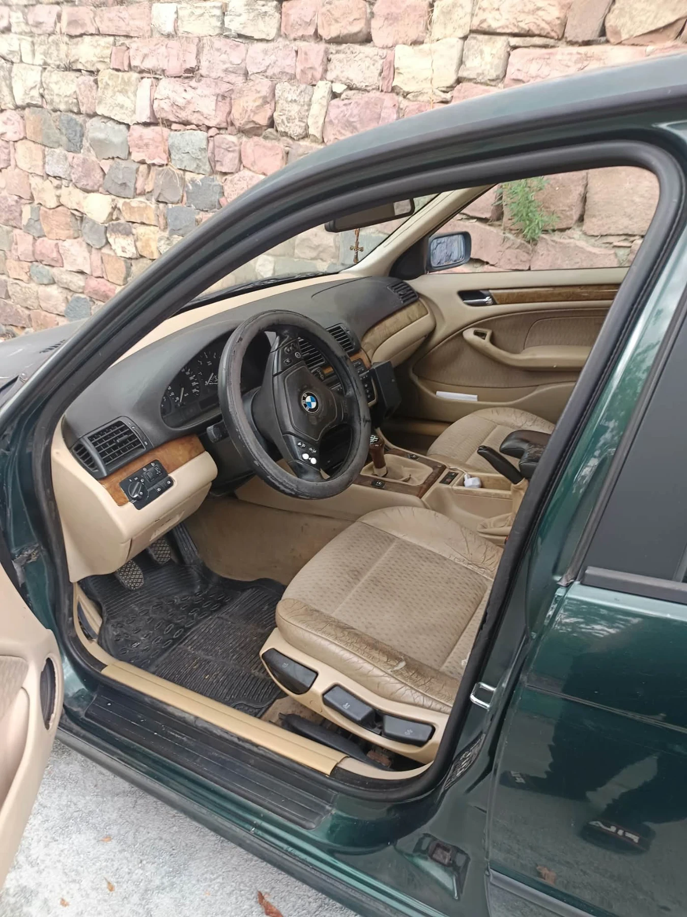 BMW 320, снимка 5 - Автомобили и джипове - 56452436