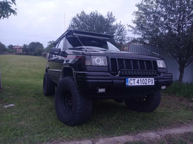 Jeep Grand cherokee, снимка 8 - Автомобили и джипове - 47412528