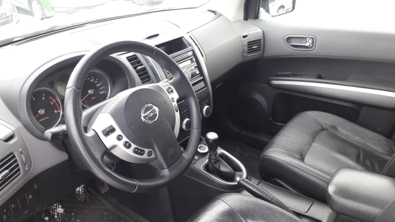 Nissan X-trail 2.0Tdi, снимка 11 - Автомобили и джипове - 48662488