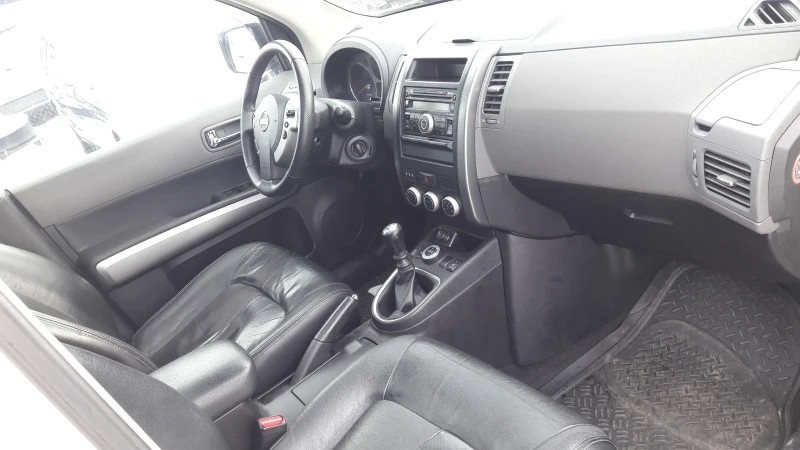 Nissan X-trail 2.0Tdi, снимка 13 - Автомобили и джипове - 48662488