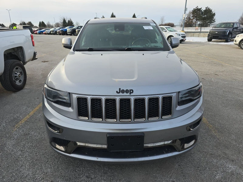 Jeep Grand cherokee HIGH ALTITUDE* 5.7 HEMI* HARMAN* PANO* DISTRONIK* , снимка 1 - Автомобили и джипове - 49506019