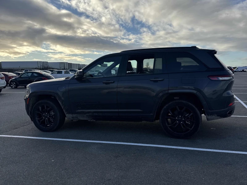 Jeep Grand cherokee CARFAX* АВТОФИНАНСИРАНЕ* БЕЗ ПЪРВОНАЧАЛНА ВНОСКА* , снимка 2 - Автомобили и джипове - 52981541