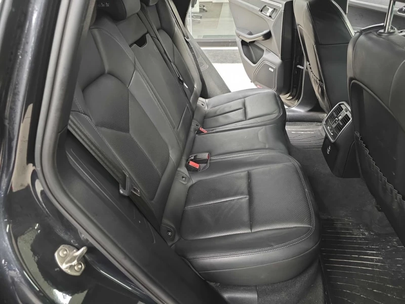 Porsche Macan * GTS * CARFAX * БЕЗ ПЪРВОНАЧАЛНА ВНОСКА, снимка 11 - Автомобили и джипове - 53185357