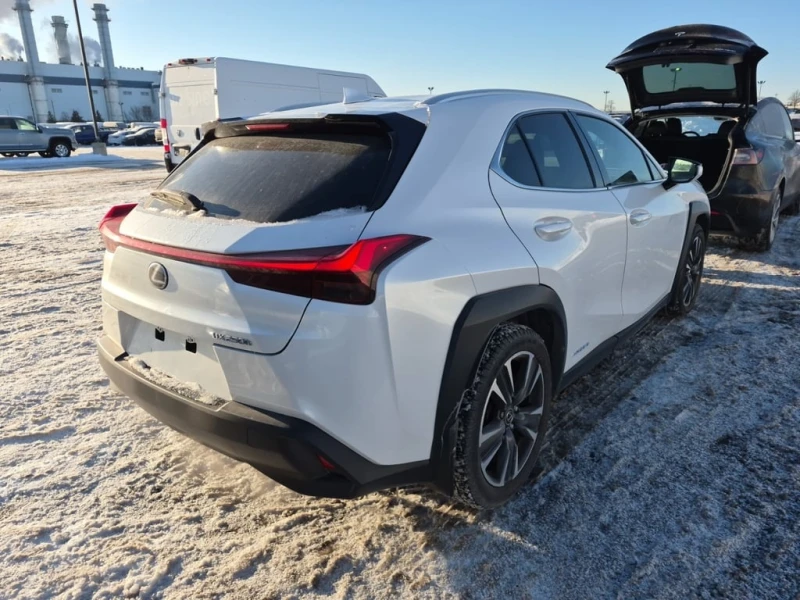Lexus UX 250h PANO| HEATED SEATS| MEMORY, снимка 3 - Автомобили и джипове - 53370903