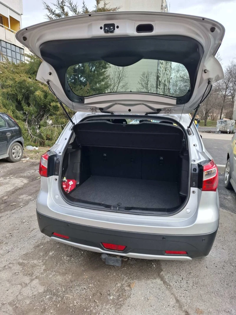 Suzuki SX4 S-Cross, снимка 15 - Автомобили и джипове - 53493811