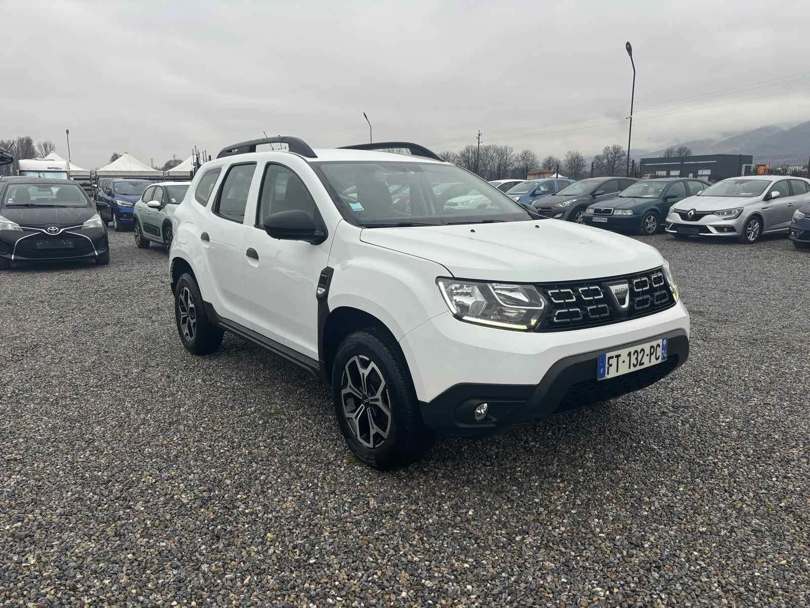 Dacia Duster 1.5, Euro 6, 4x4 Нов внос - изображение 3