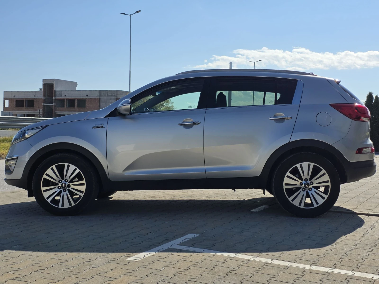 Kia Sportage 2.0CRDI 4x4 FACELIFT 128000km  - изображение 2