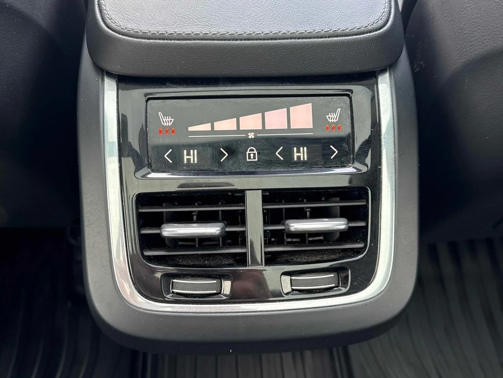 Volvo Xc90 * Ultimate Bright Theme /bowers & wilkins/360/pano | Mobile.bg � ����������� 10