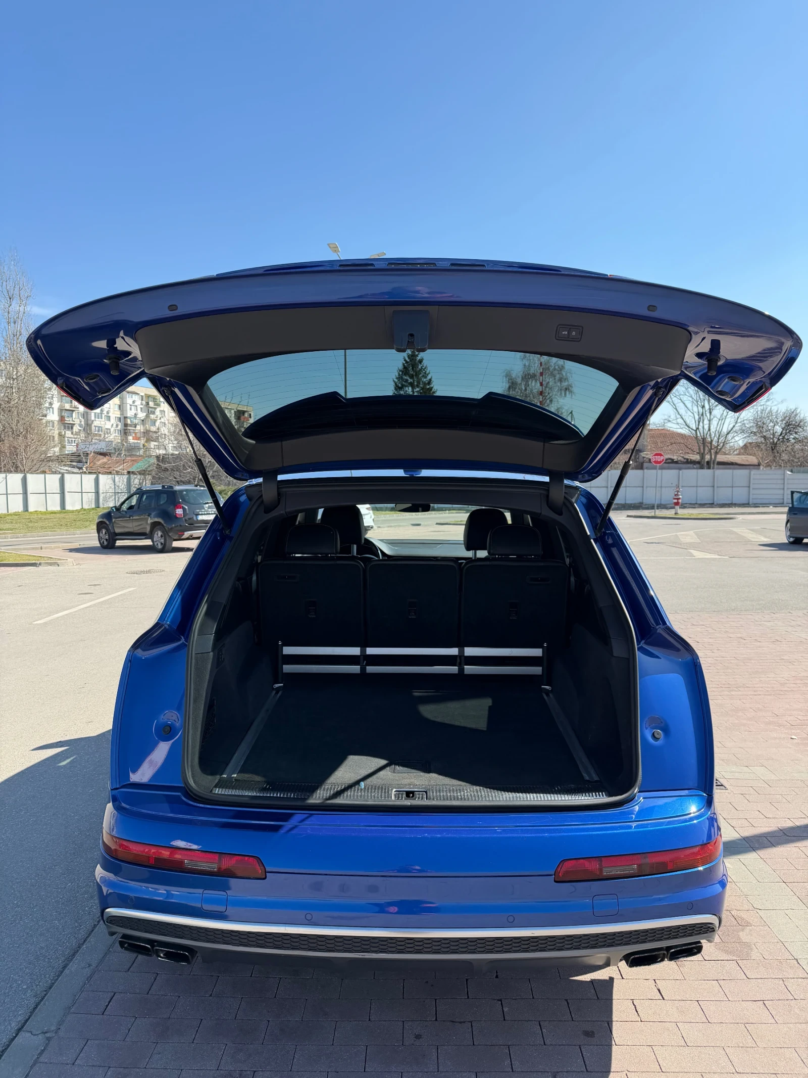 Audi SQ7 ДОБРО СЪСТОЯНИЕ НАПЪЛНО ОБСЛУЖЕН КАСКО БАРТЕР ФУЛЛ, снимка 8 - Автомобили и джипове - 53819113