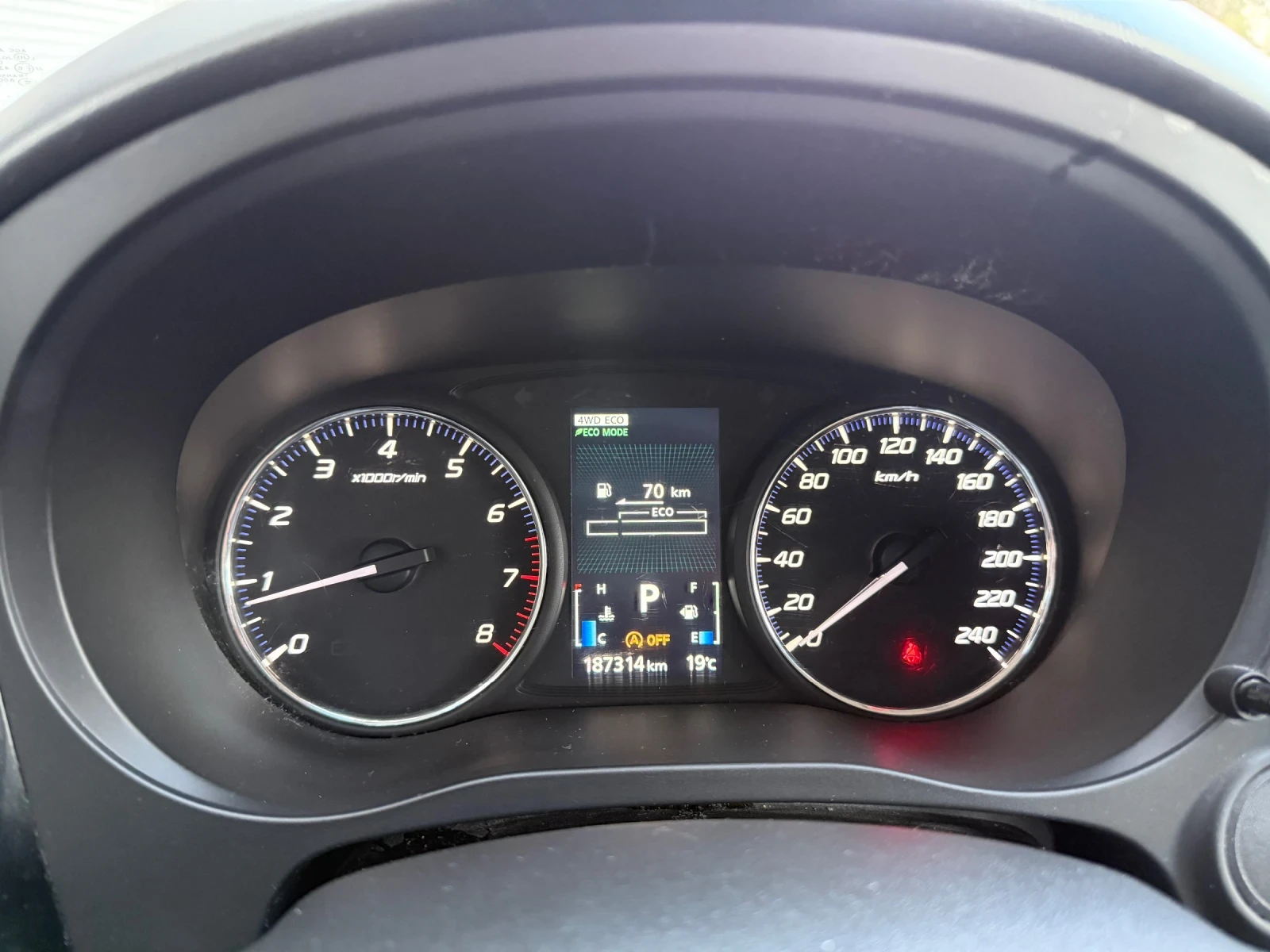 Mitsubishi Outlander 2.0, снимка 7 - Автомобили и джипове - 54128776